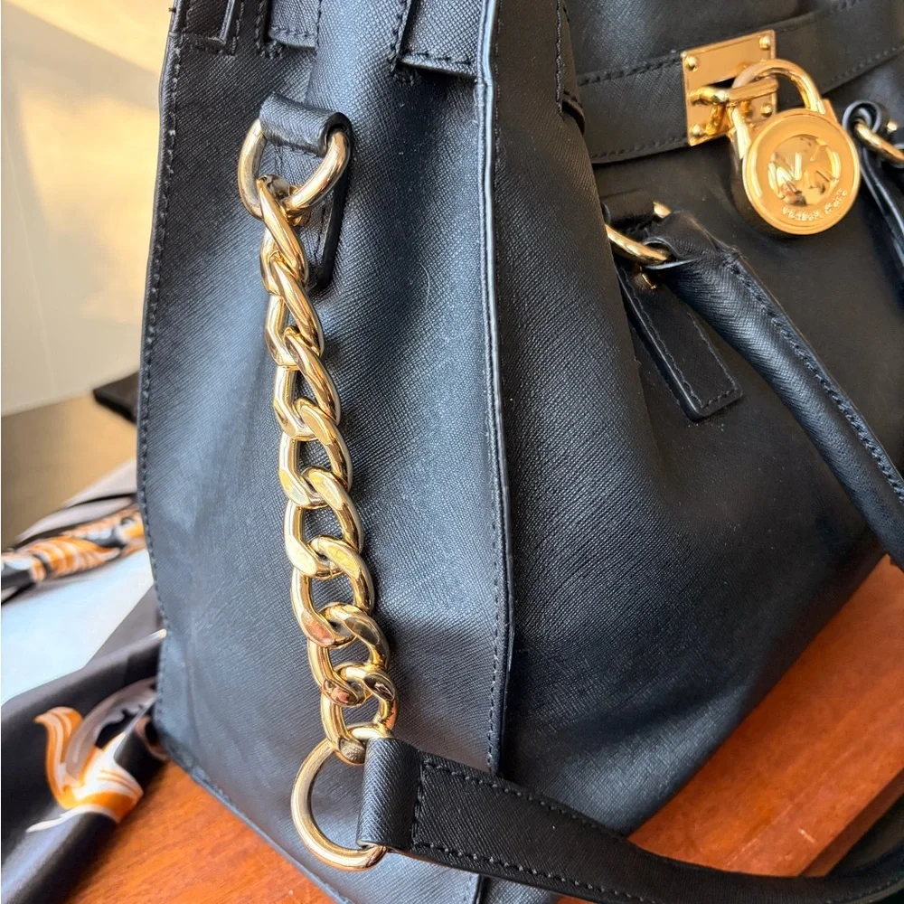 Michael Kors Large Hamilton Satchel Black Saffiano Leather Tote - Picture 4 of 9